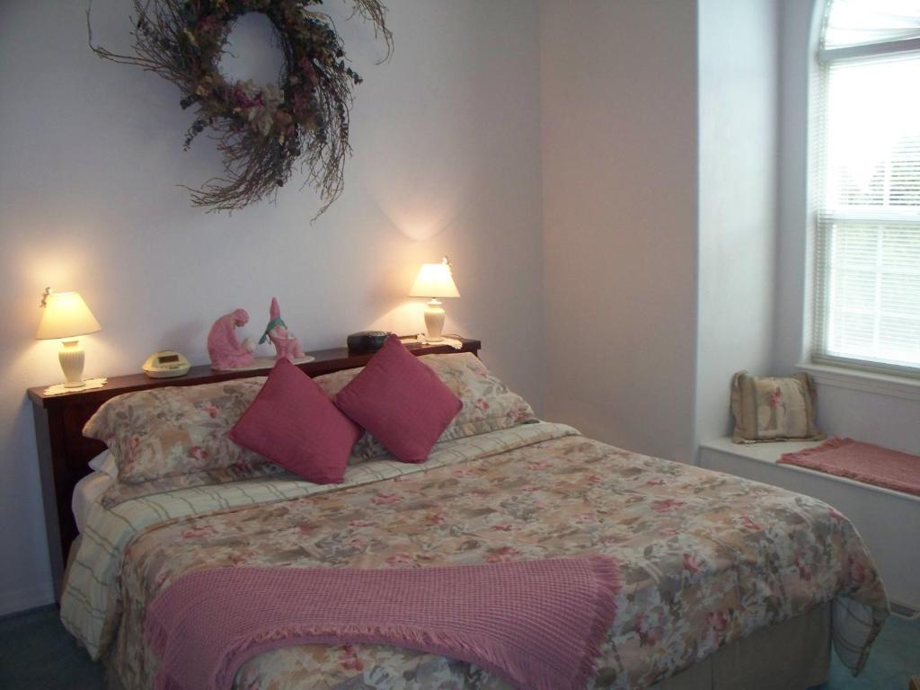 River Cove Elegant Waterfront Bed & Breakfast Post Falls Værelse billede