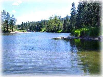 River Cove Elegant Waterfront Bed & Breakfast Post Falls Eksteriør billede